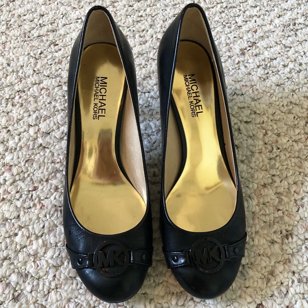 Michael Kors Black Leather Kitten Heels